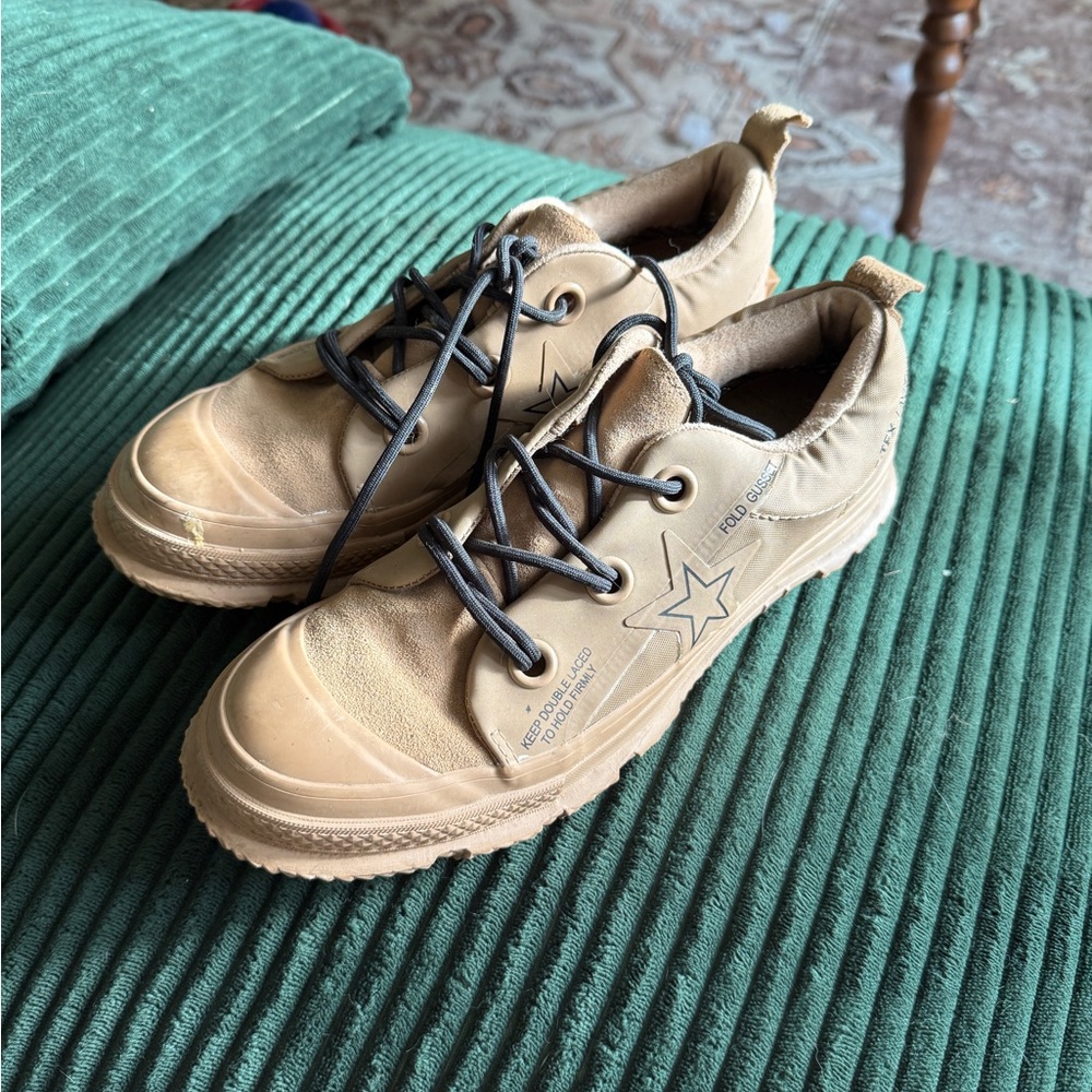 Men's Tan AllStar converse/gortex Sneakers